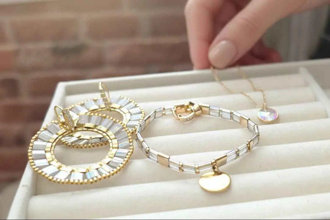 Glow Line Bracelet – Minimal Miyuki Tila Bracelet with Gold Details